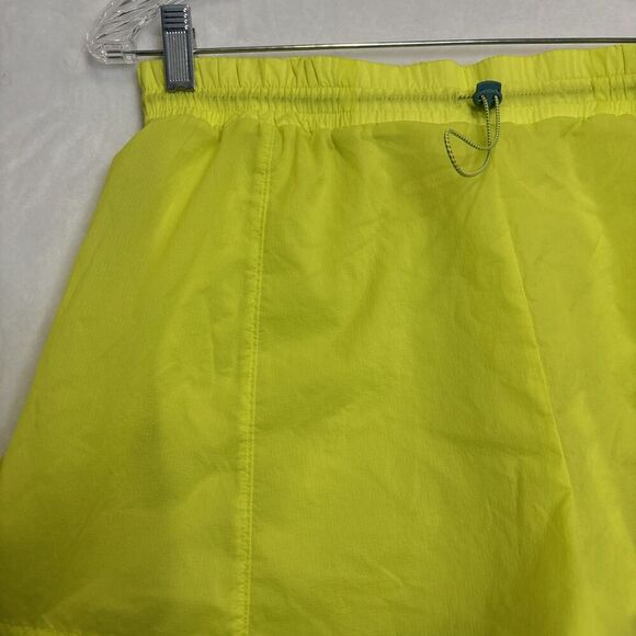 Gymshark Pulse 2 In 1 Women's Lined Neon Yellow Athletic Shorts Size Medium NWOT - Picture 2 of 16